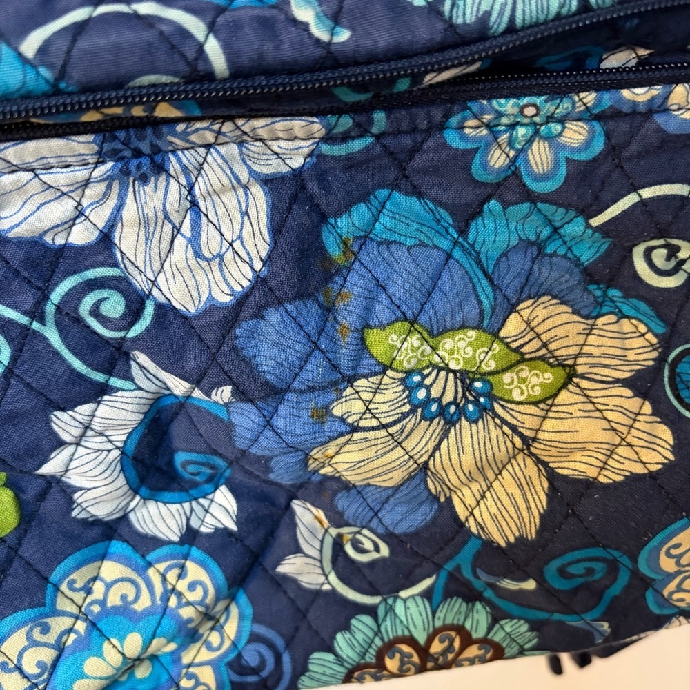 Vera Bradley Large Messenger Laptop Bag - Picture 9 of 10